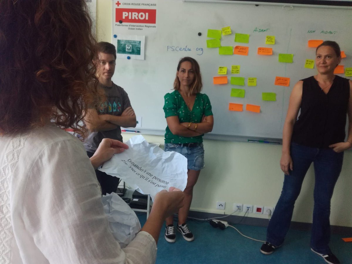PIROI_CRF's tweet photo. #Formation Premiers Secours Psychologiques (PSP)
✅ Comprendre ce que sont (et ne sont pas) les PSP
✅ Fournir les PSP aux personnes de son équipe 
✅ Animer des séances en groupe et diminuer le stress dans le milieu d'intervention pour préserver les équipes
#PIROICenter https://t.co/JvAFZ05mQG