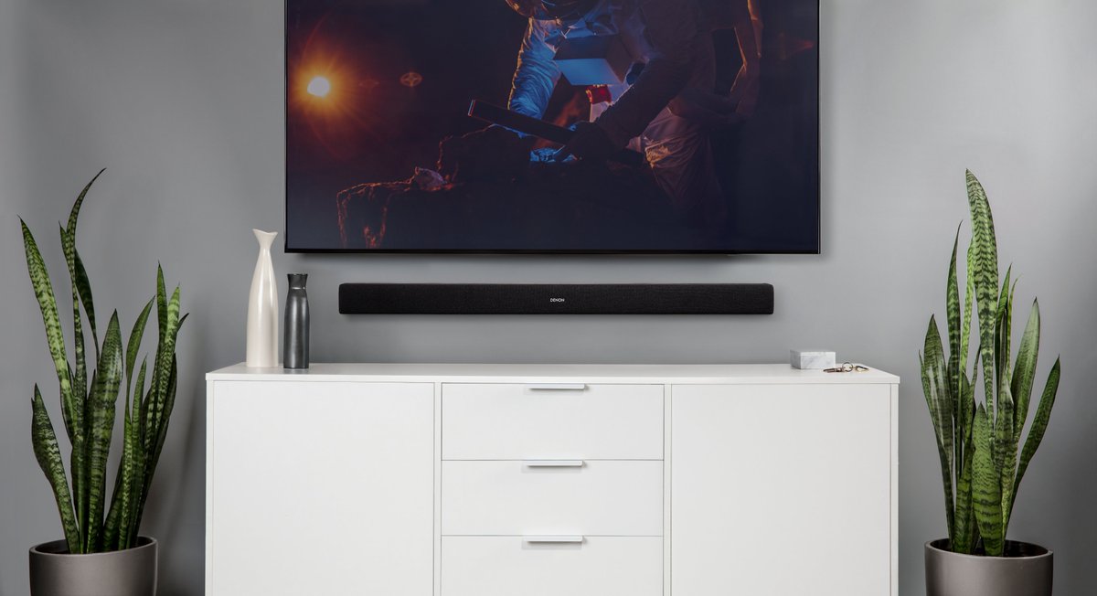 Denon delivers cinema surround sound with new soundbar bit.ly/2Pcl7i8 

@DenonUK #soundbar #cinemasound #surroundsound #3Dsound #homecinema #hometheatre #audio #homeaudio #DTS #wirelessaudio #audioproduct #smarthome #homeautomation #residentialAV #AVnews #AVtweeps