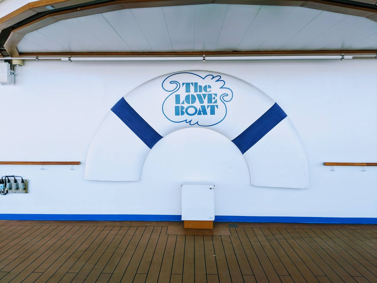 WanderingWilby's tweet photo. The original! @princesscruises
~
#regalprincess #travel #wanderlust #sea #adventure #explore #oceanliner #beaches #cruiselife #ship #live #vacationmode #oceanlife #vacationtime #cruise #ocean #beachlife #cruiseship #oceanside #islandlife #vacation #island #beach #wanderingwilby https://t.co/yqcaD9QLDu