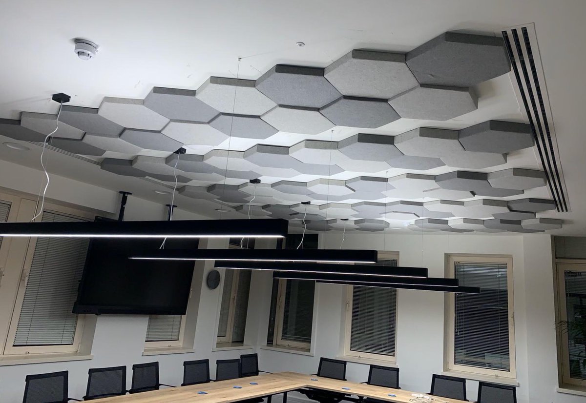 Soundtect's tweet photo. Take a look at our #class product and see how it can be used in a #bespoke design, to create a stunning #featureceiling. #HexagonalDesign #acousticdesign #wearesoundtect #becausewecare #meetingroomdesign
#sustainabledesign #seminarrooms #hexagons https://t.co/yAttsPq6TF