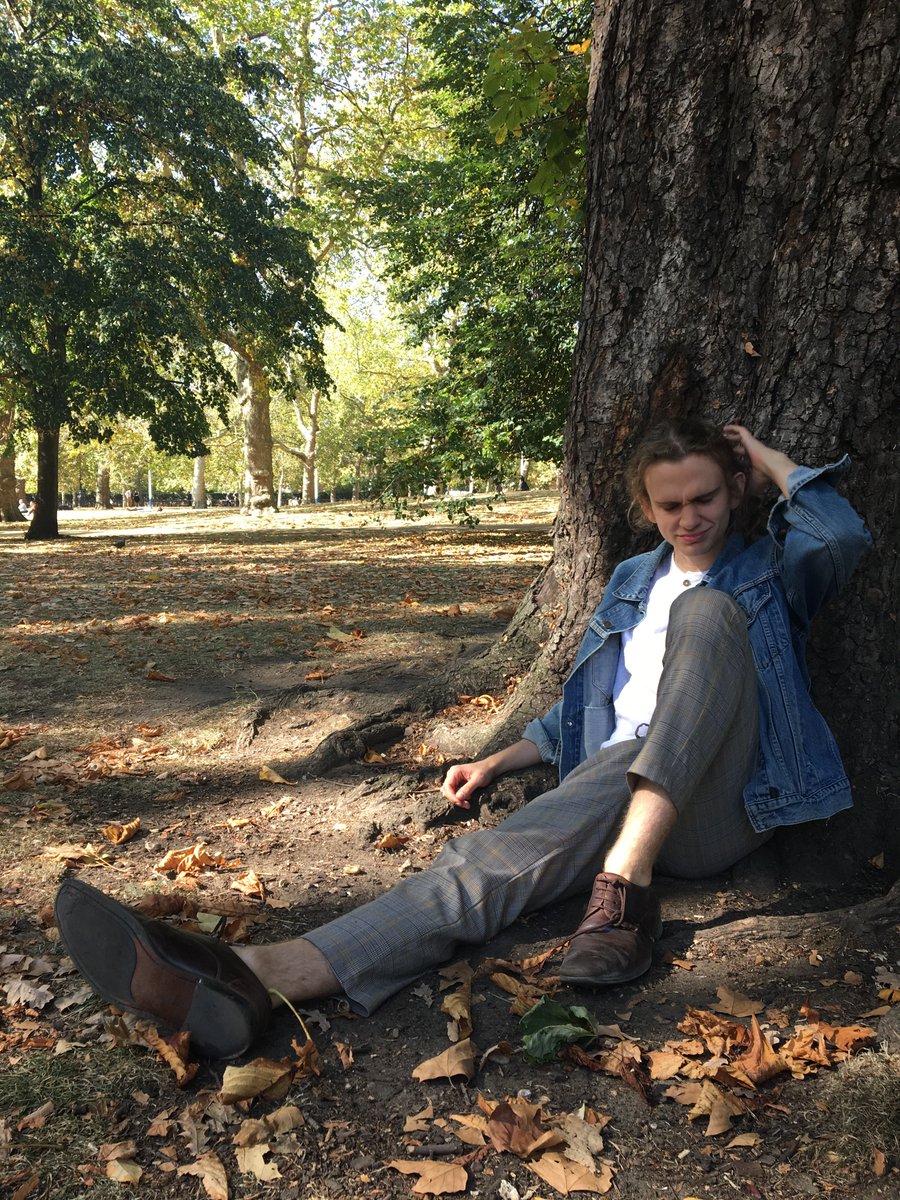 Tracking Vocals for Big City today!

I find it best to put aside a day where I just record vocals, as I think you need to spend the max amount of time on them as that's what people hear first!!!

I donked my head on this tree in the summer, thought it'd be good to show you xx