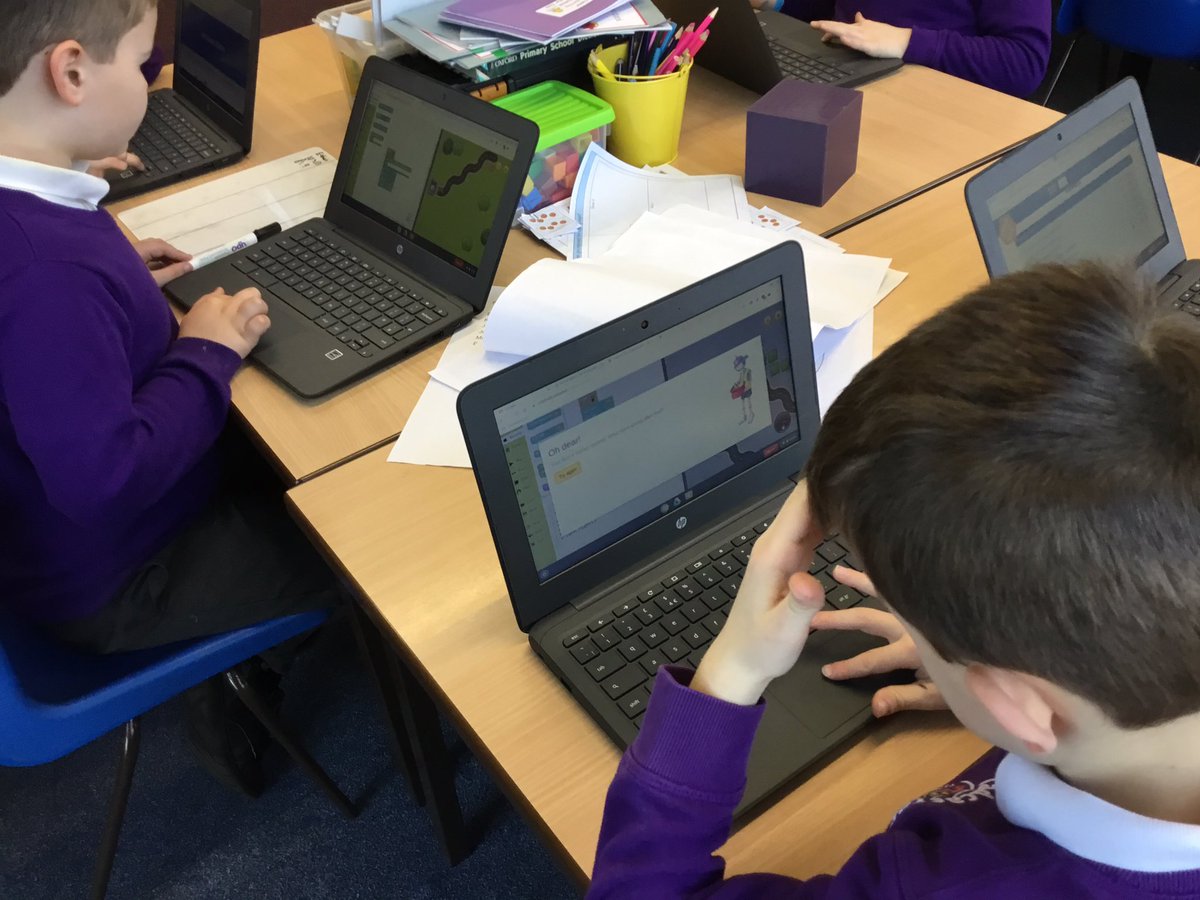 TadPrimaryAcad's tweet image. Jupiter team are creating algorithms and debugging. We love Code for Life. #computerscienceweek #codeforlife #primarycomputing