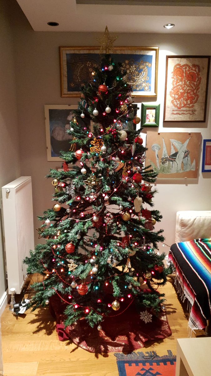 HinaTHashmi's tweet photo. Day 72 VP. One of the (many) perks of my new job is that I finally get to live in a proper house. Our first ever Christmas tree is now officially up. My mood has gone from crazed to content knowing holidays are around the corner. #firstyearvp #SEASONSGREETINGS #HolidaysAreComing https://t.co/moYvIO3BtD