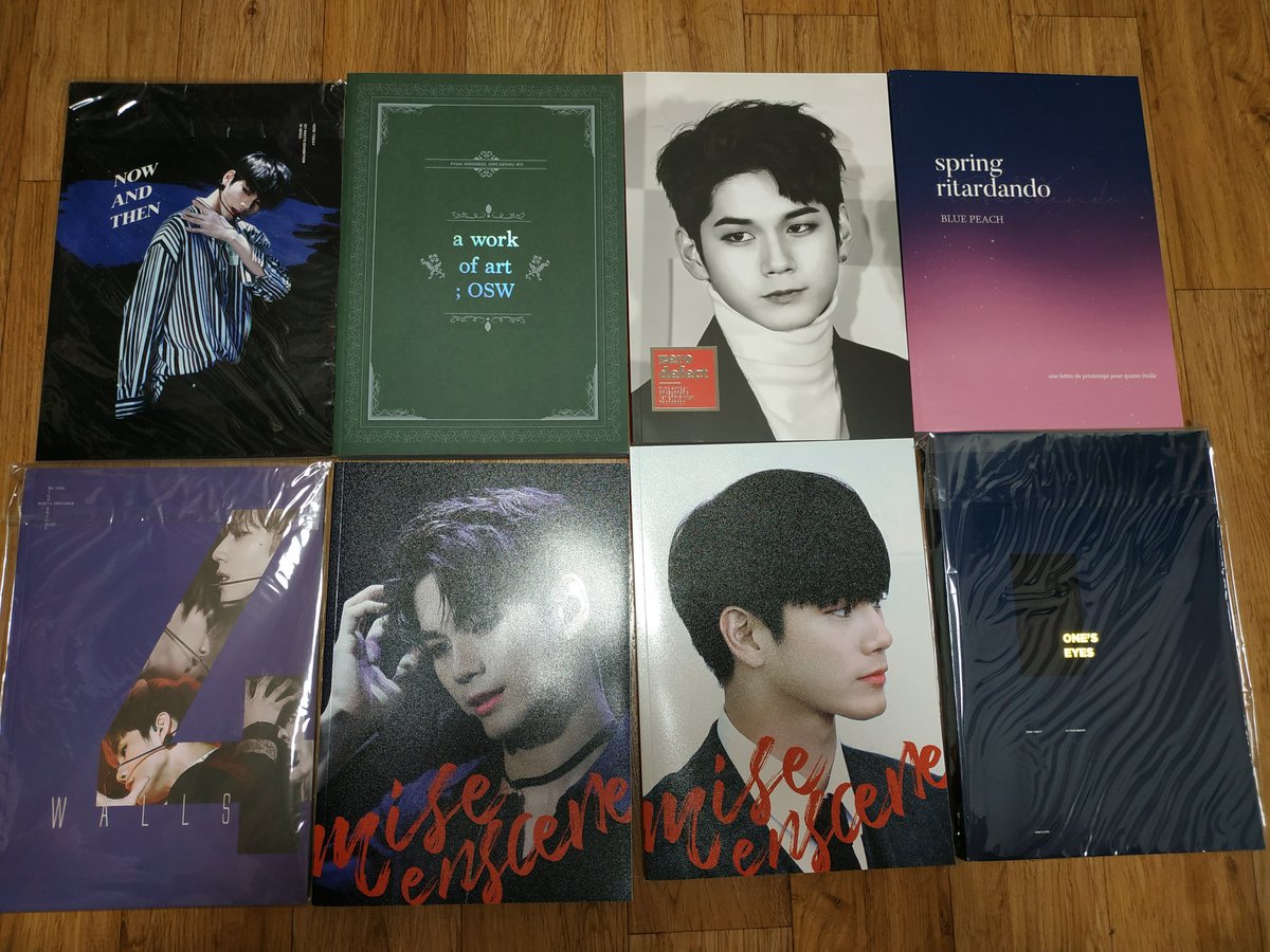 walkby_h's tweet photo. 옹성우 포토북 양도합니다 
모두 상태 좋고 거의 펼쳐본 적이 없습니다 (새것이라 보아도 무방) 
특전 디비디의 경우 대부분 비닐포장도 뜯지 않은 새것입니다 
1.0에 양도합니다
#옹성우 #옹성우포토북 #옹성우굿즈 #옹성우양도 #옹성우디비디 https://t.co/iIxYH4OJIj