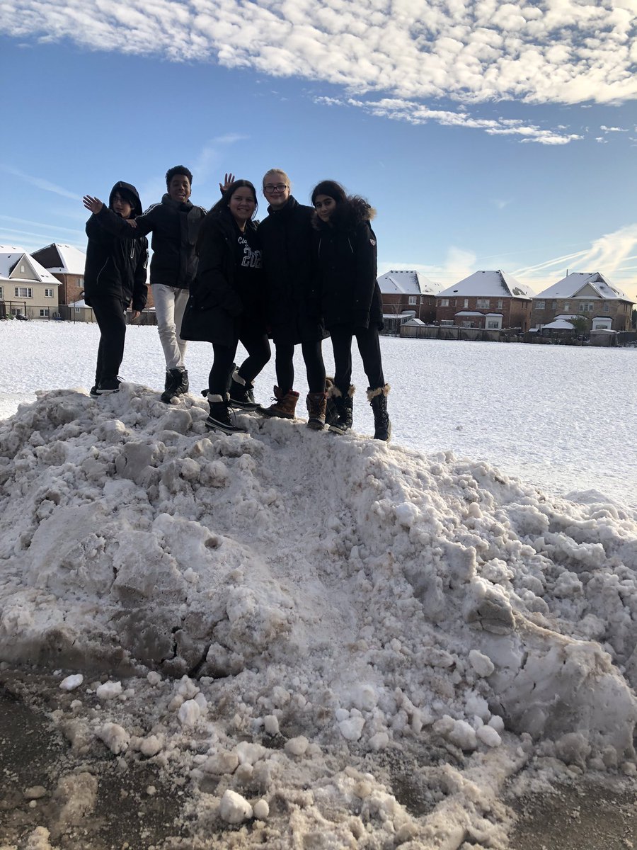 Class2Tweet's tweet image. No snow or jackets need for my lovely 8s last week compared to a HUGE snow mountain this week! @Hawksat25 #Christmastime #classfun #dpcdsb #Grade8 #SABFamily