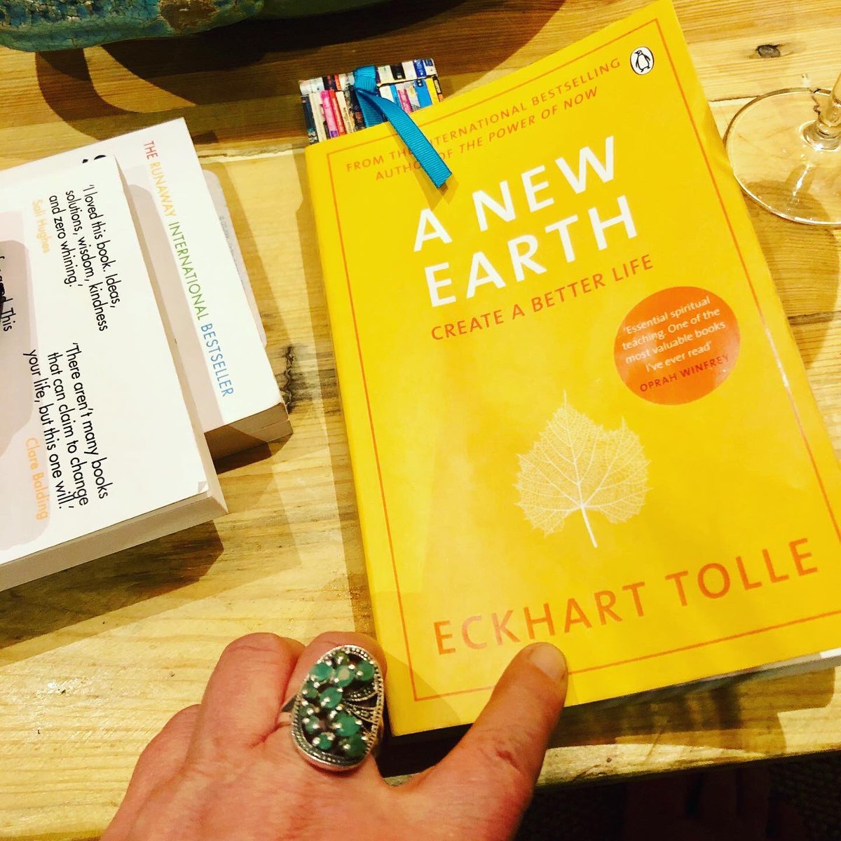 salestaylor's tweet photo. What can be greater than reading? Reading on holiday! Soaking up @EckhartTolle phlosopher wise words, if you’ve read @chimpmanagement then this will make 100% sense 🙏🏻 @maryportas for the recommendation #worklikeawomen #cantputitdown #beyourbestversion https://t.co/BYfpTrtZml