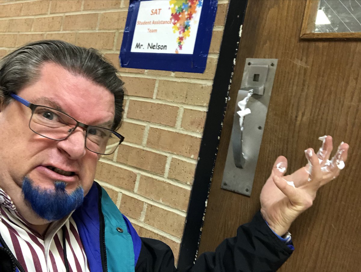 BluebeardJack's tweet photo. Darn #ApolloElfOnTheShelf tricked me! The whip cream on the door handle was all over me and tasted spoiled as well. Ugh! #ApolloTechLabBuilds @Apollo_JH scholars #ApolloGearUp #ApolloSTEM @RISD_CTE @RISD_STEM4All #RISDgreatness #HorribleSelfie https://t.co/XBdQipqeaX