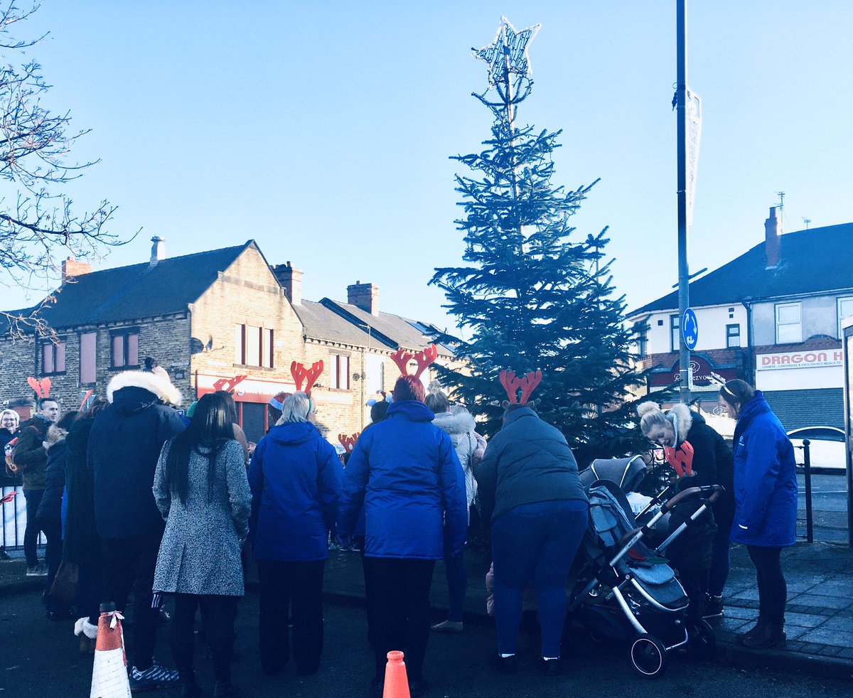 We had a great time this morning when Station House children and families came down to Thurnscoe Library to bauble up the tree!
<a href="/DearneAreaTeam/">Barnsley Dearne Area Team</a> <a href="/BarnsleyLibs/">Barnsley Libraries</a> <a href="/VCBarnsley/">Barnsley Volunteer Centre</a>