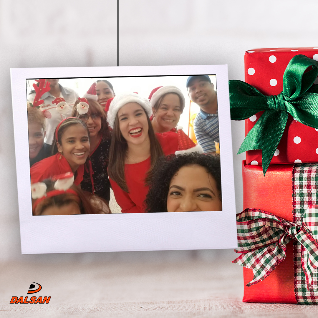 dalsanrd's tweet photo. El dia de ayer recibimos con regocijo el mes oficial de la Navidad, compartimos en familia y celebramos esta maravillosa época. Nuestra gran familia les desea que estas navidades sean de paz, amor y alegría para todos. Feliz Navidad y próspero 2020!!
#navidaddalsan  #felicidades https://t.co/kldra0wzOz