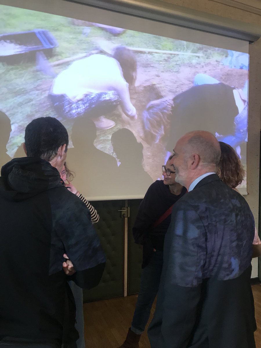 JR_Arts_06's tweet photo. Ce matin au rectorat @accorse ouverture par Madame la rectrice de la 1ère exposition #ArtsPlastiques des étudiants de la #CPES_CAAP de Sartene▶️reconnaissance de l’engagement fort des équipes de professeurs, d’intervenants,du coordinateur, de monsieur le proviseur et son équipe. https://t.co/XpEovD9Qpf