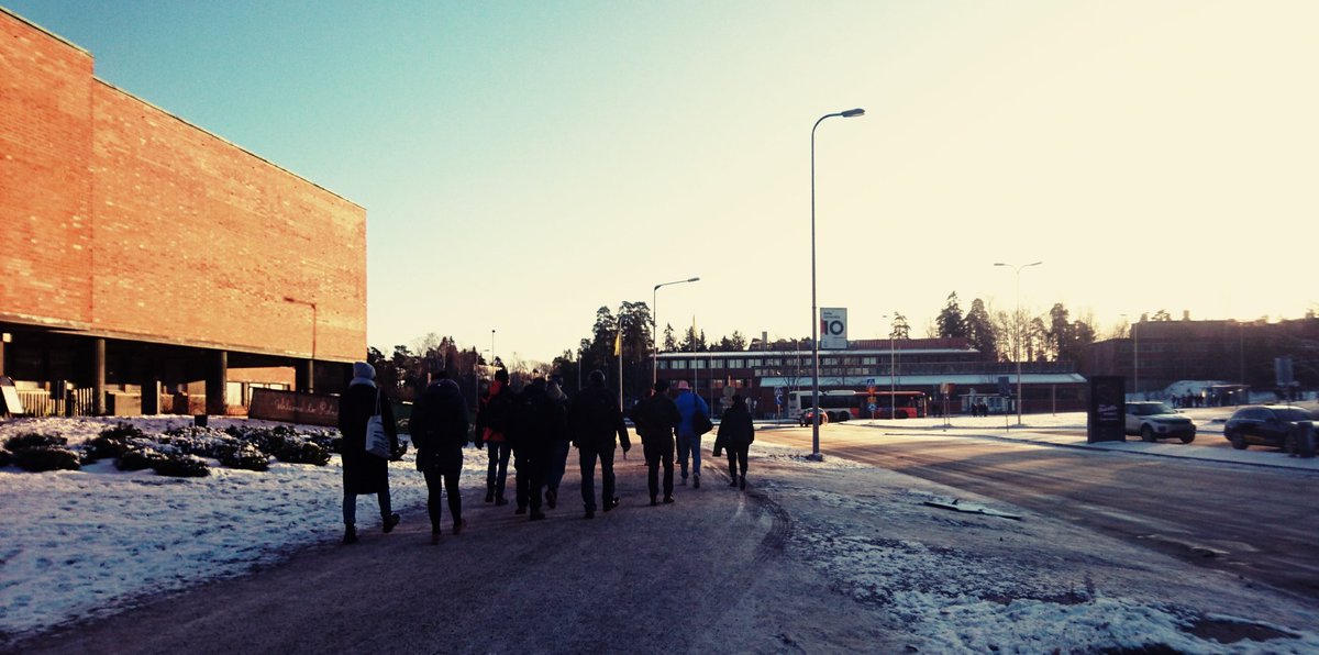 tullemich's tweet photo. A strong innovation focus at #VirtualReality and #designthinking at the learning centre (former library) @AaltoUniversity at today's #KBinno visit https://t.co/fe7e0bnaPc