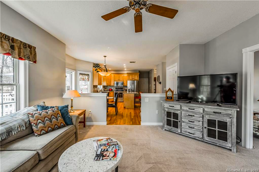 HommatiNetwork's tweet photo. 31 Rolling Hills Trail, Bolton, CT 06043
https://t.co/4md4yGYDUq
#Hommati #ctrealestate #homesforsale #connecticuthomes #ctrealty #fairfieldcounty #fairfieldcountyrealestate Amy Rio - Realtor https://t.co/TkRJkXOMVi