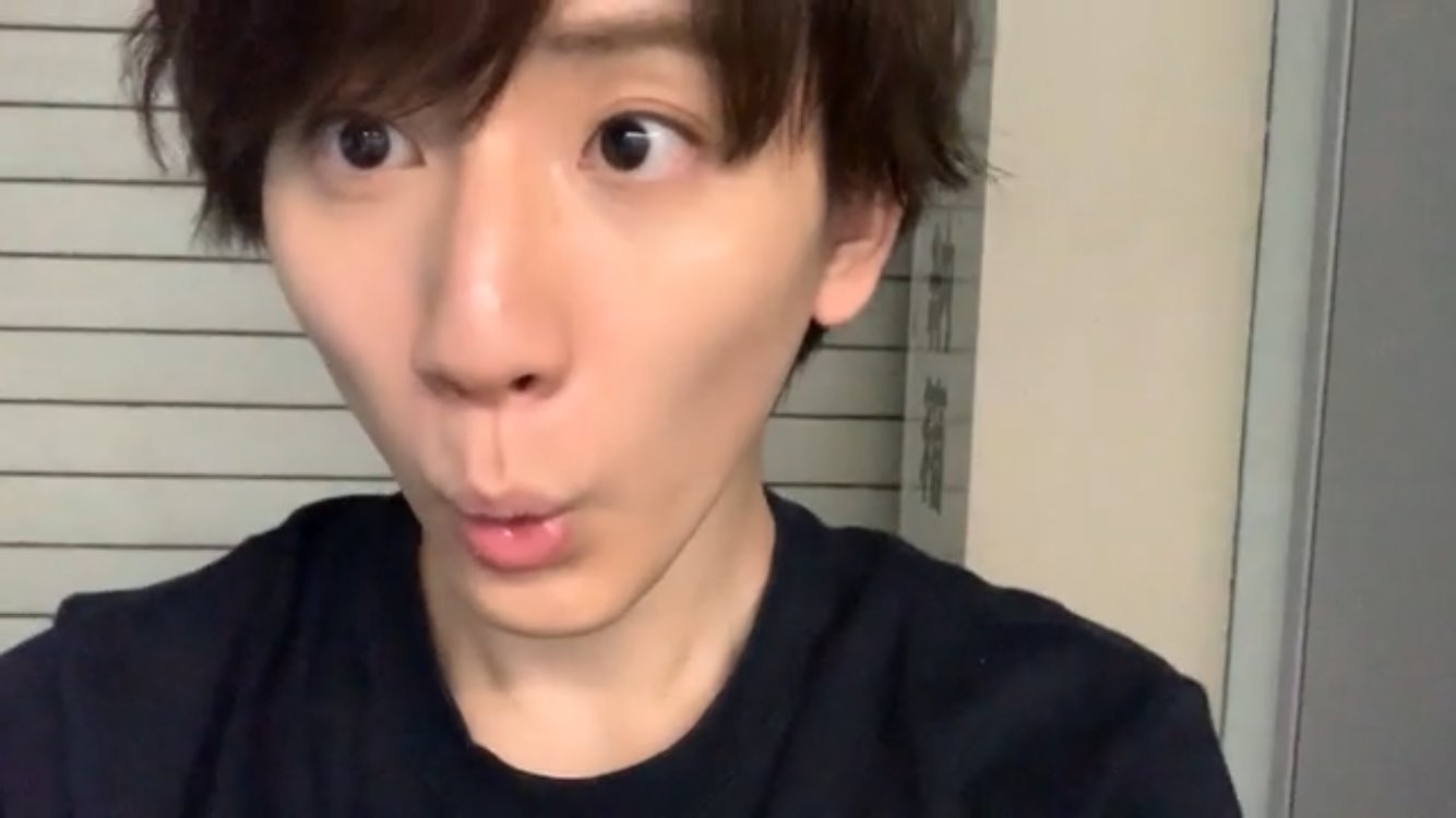 めき きょもhappy Birthday 黒髪短髪のきょもも大好きだけど 金髪ハーフアップのきょもはもっと大好きです 25歳のきょもが幸せでありますように Sixtones 京本大我 京本大我誕生祭 お誕生日おめでたいがー T Co 5o1vqagktp