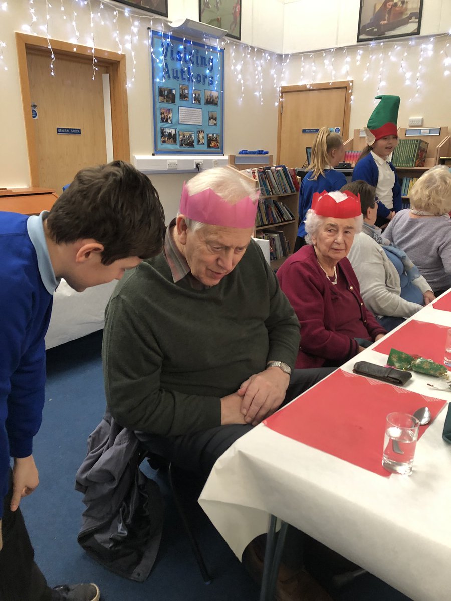bluejay_class's tweet photo. We are now clearing plates and serving deserts #VIPlunch @Norbridgeschool https://t.co/GEFvXUjzBP