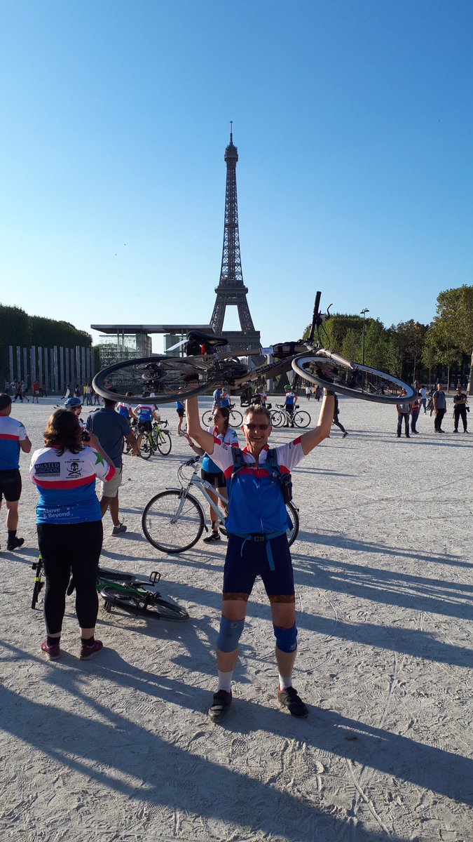 My amazing friend paul young is fundraising for Above &amp; Beyond. Donate to paul's JustGiving page  justgiving.com/paul-young48?u…