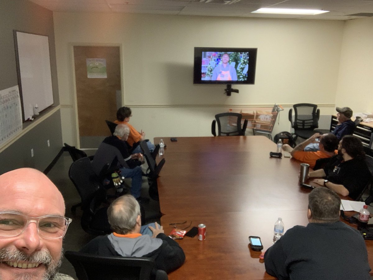 Q4 MET Broacast anyone?   Team 145 present and accounted for!  #D235STRONG!  <a href="/hollytate122/">Hyperliquid</a> <a href="/deborah_rambo/">🦋Debbie Rambo🦋</a>