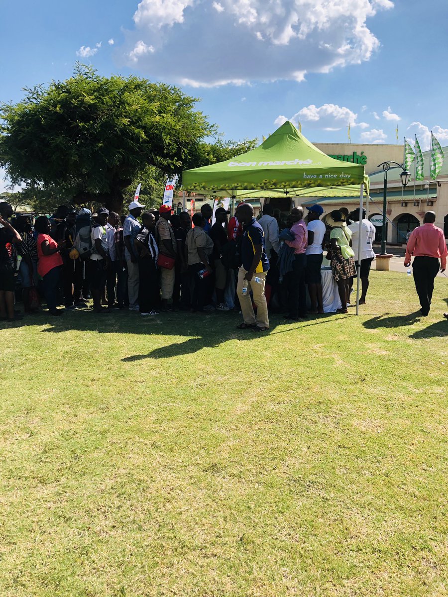 ZiFMStereo's tweet photo. This is what’s happening at Bonmarche westgate.
People are coming to register for the Friends of the environment Walkathon. Stay tuned for more updates.
#ZiVolution #Friendoftheenvironment
#TheRush https://t.co/nR3UQKVypr