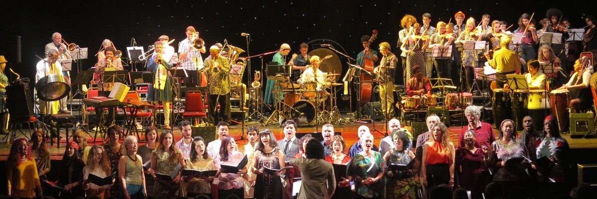 GU Orchestra runs a participatory programme with marginalised groups, led by its professional musicians from around the world, bringing cultural communities and generations together. We appreciate your support! Donate to our charity here:  tiny.cc/GUDonation  #GivingTuesday