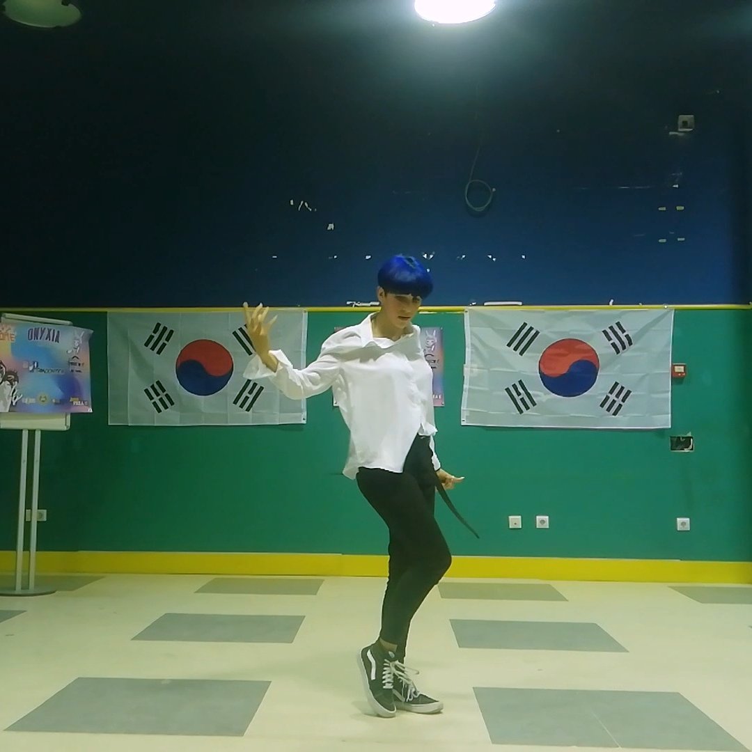 AsoOnyxia's tweet photo. ▶️Enlace en la bio ~ . Nuevos videos en Youtube!
Hoy a las 15:00 tendremos el vídeo de #miriam
A las 18:00 tendremos el vídeo de #alex
Y a las 21:00 tendremos a #aimy
Suscribiros para estar atentos a todos los videos que subamos ^^
#onyxiazone especial corea🇰🇷 https://t.co/xx3Sm33oLj