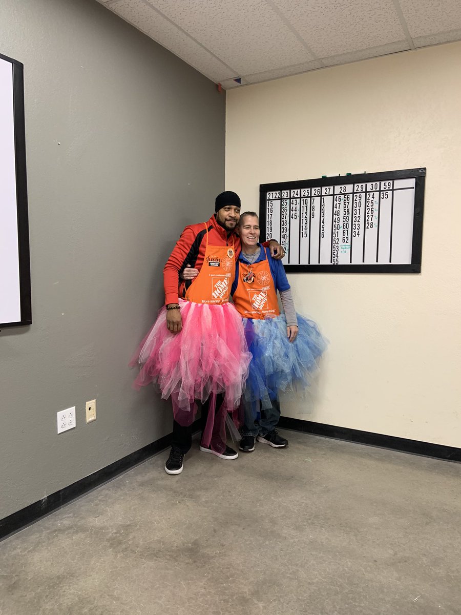 TuTu Tuesday at 518!!!!  <a href="/SMaurice2/">Sally Maurice</a> <a href="/KaliTerryTHD/">Kali Terry-DHRM D137</a> <a href="/HDapm137/">Matt Allen</a> @aaronmangrum <a href="/Justin_L_Harris/">Justin Harris</a> #gottoraisethatmoney #team518