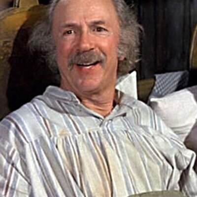 CauseWereGuys's tweet photo. Happy Holidays to everyone except Grandpa Joe who sat in bed for 20 years while his family lived in poverty but hopped up like a MF to go to a candy factory. https://t.co/Hw1bjn1Jtq