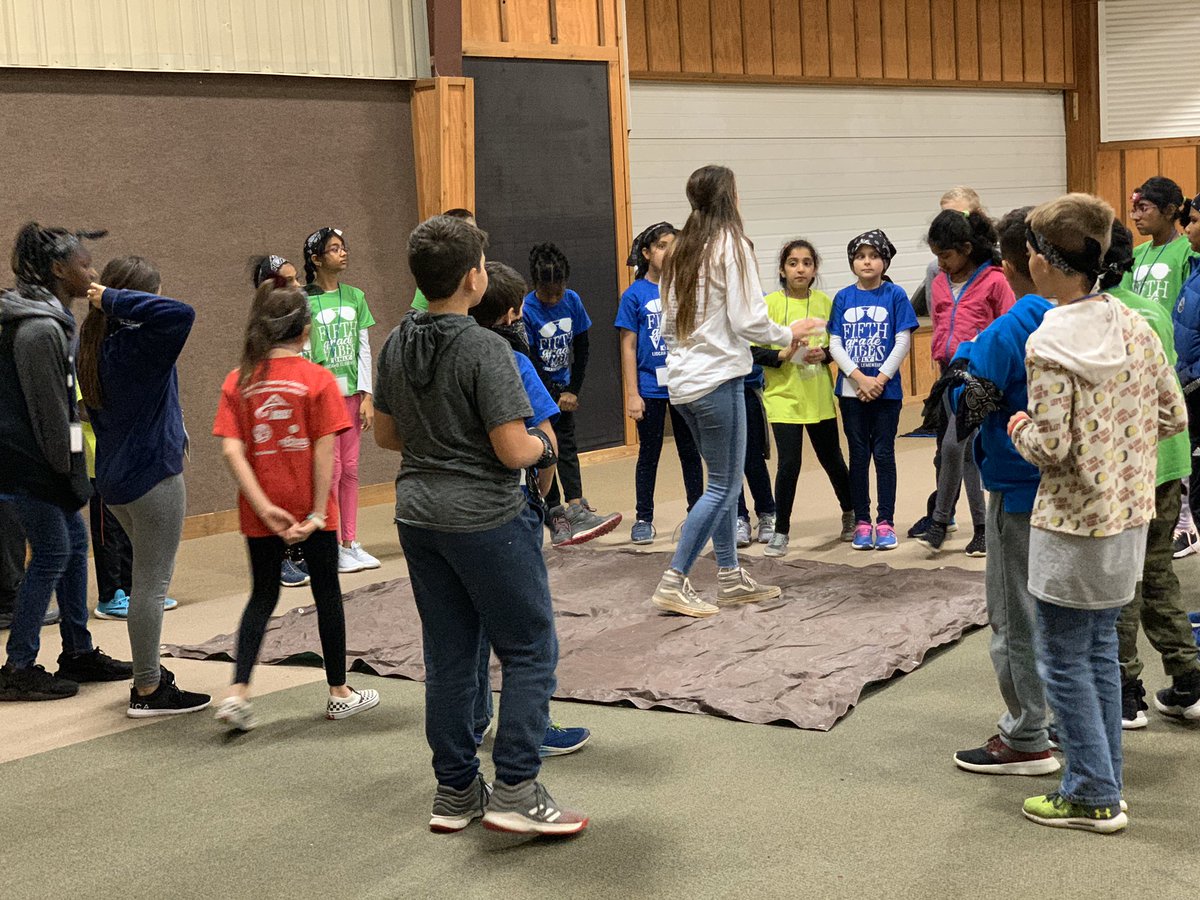 JessicaKennard7's tweet photo. Team Building! The kids learned so much about communication and teamwork during this class! @FifthCamp https://t.co/m1qcKMitqd