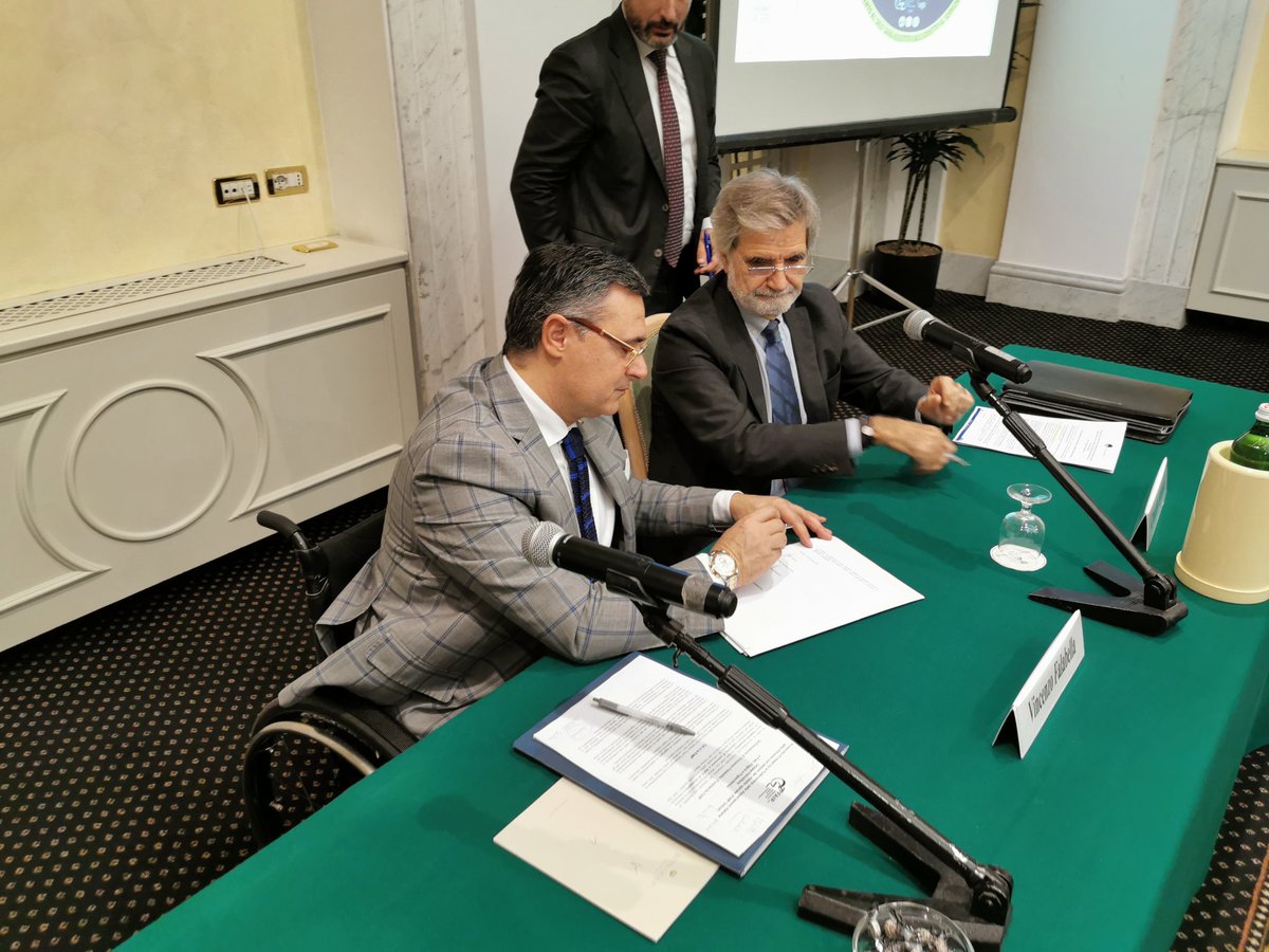 unem_it's tweet image. La rete carburanti è #infrastruttura al servizio del Paese e presidio per territori: una rete che si sta trasformando in punti vendita energie e servizi per la mobilità confermando ruolo sociale nel soddisfare il diritto alla mobilità dei cittadini
#Protocollo #FAIP #selfpertutti