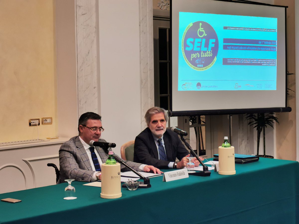 unem_it's tweet image. La rete carburanti è #infrastruttura al servizio del Paese e presidio per territori: una rete che si sta trasformando in punti vendita energie e servizi per la mobilità confermando ruolo sociale nel soddisfare il diritto alla mobilità dei cittadini
#Protocollo #FAIP #selfpertutti