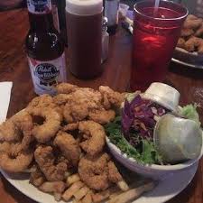 GeorgesPerkins's tweet photo. Maybe not technically a shrimp salad but close enough. https://t.co/bJSE0qjuKX