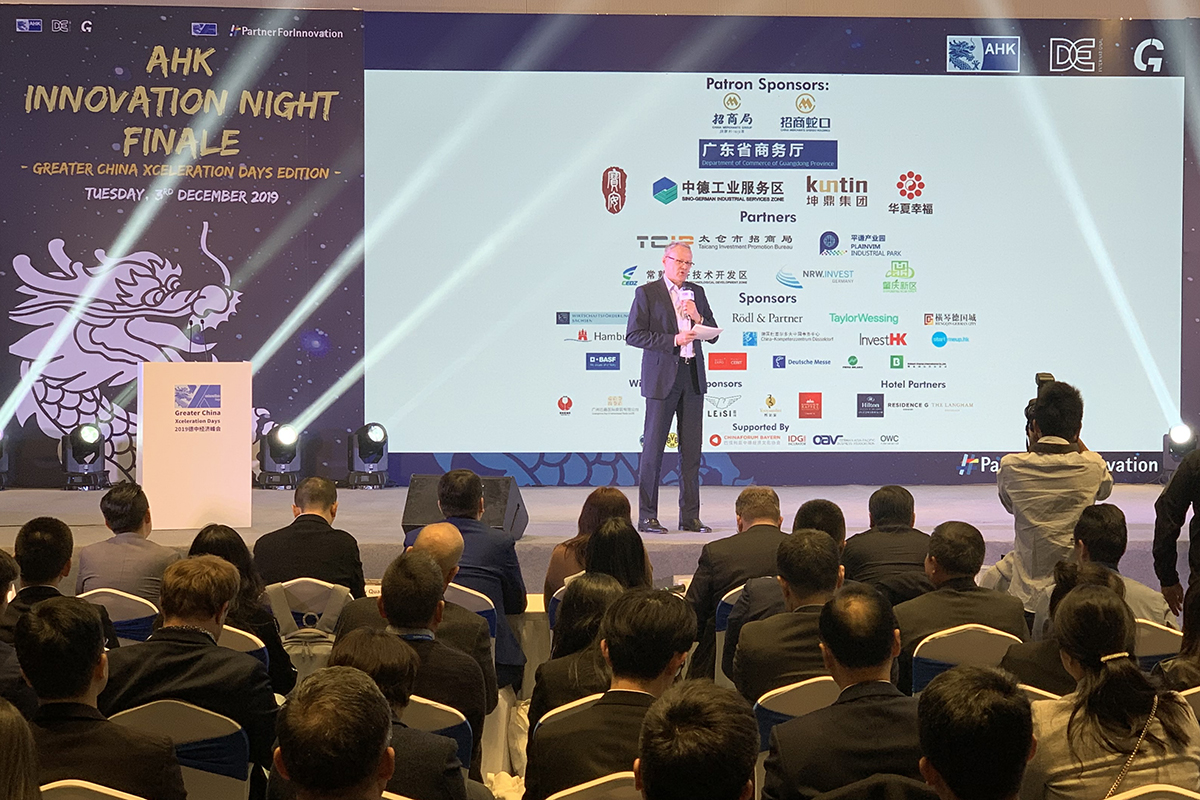 GICGCCHongKong's tweet photo. #GCXD2019 kicking off in style: Hundreds of #innovation enthusiasts from #Germany &amp; #GreaterChina gathered at Design Society #Shenzhen for the #AHK #InnovationNight Finale. 🚀 Congrats to our winners &amp; thanks to all our participants &amp; sponsors. Stay tuned for tomorrow's coverage! https://t.co/Cv4Gagy8ZH