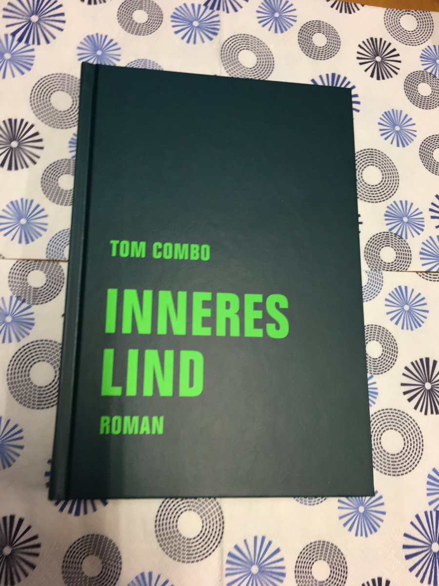 verbrecherei's tweet photo. #GeschickteGeschenke 3:
"Inneres Lind", Roman von Tom Combo.
Dreh die GÖNNUNG auf!
Leseprobe: https://t.co/d2lUYUwixY
#DrehdieGönnungauf #verbrecheradvent #TomCombo #Mountainbike #Winterthur #BesteSchreibe https://t.co/p5reXUdmeQ