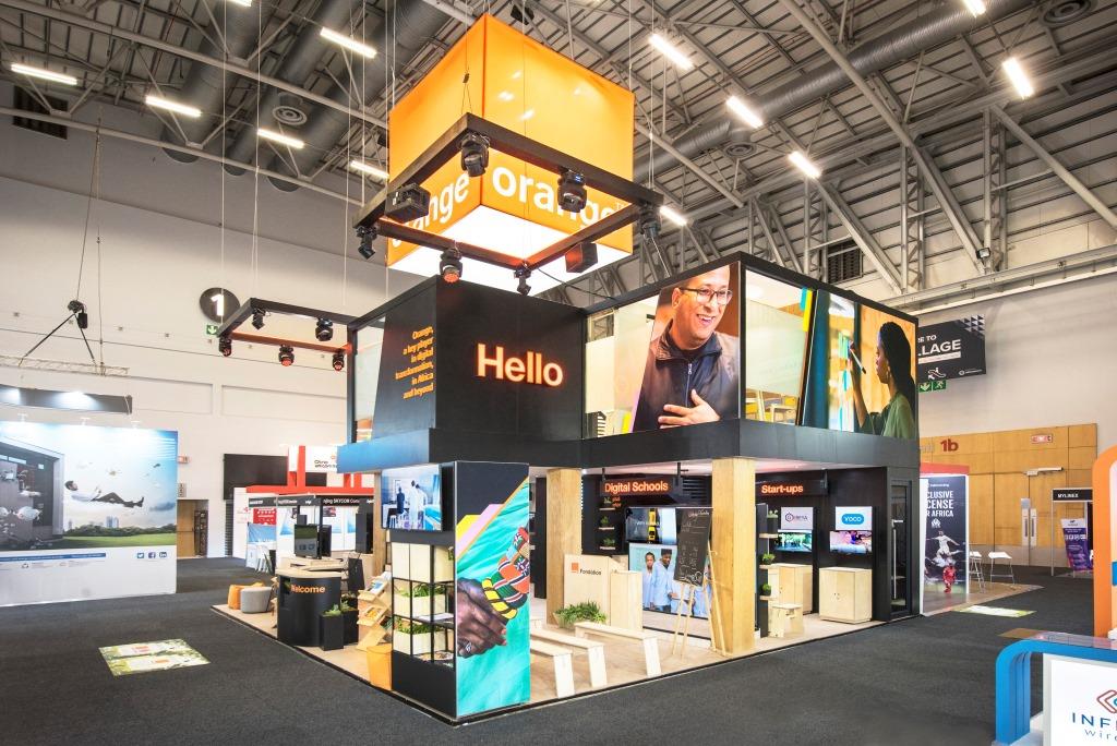 Four quarters design Studio tweet media