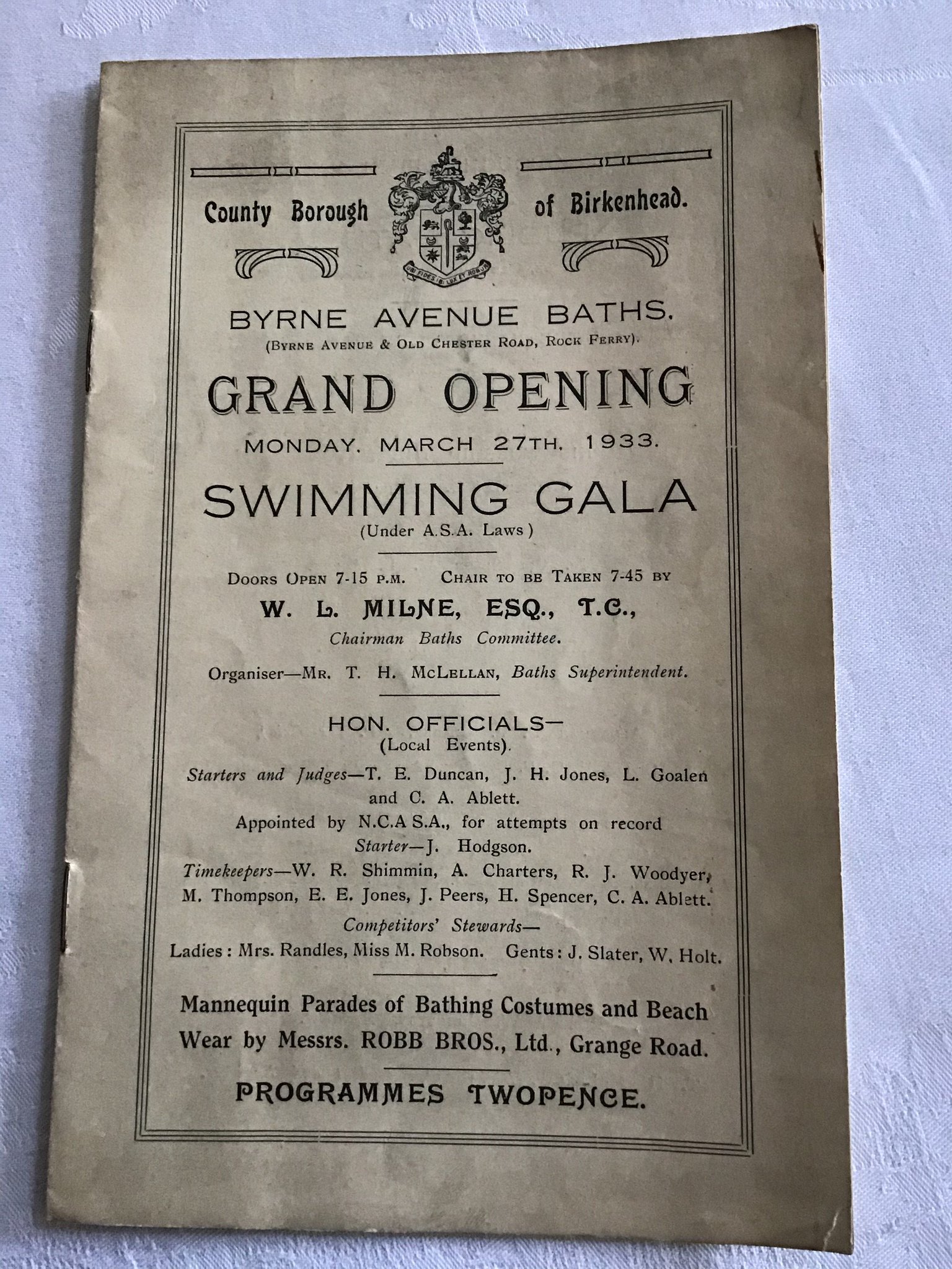 Byrne Avenue Baths Thank You To Janet And Lynda Who Have Sent Us This Photograph We Didn T Even Know This Programme Existed How Fabulous Is This Byrneave Rockferry Birkenhead T Co N5eg2mcfnz