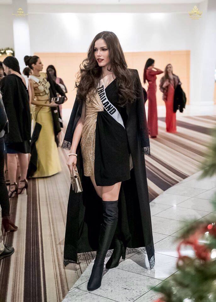 looktaonakub's tweet photo. 'ฟ้าใส' ปล่อยของพร้อมมง Miss Universe
👉🏻 https://t.co/U070DKIzJW
#FahsaiWeAreOne
#FahsaiToUniverse
#MissUniverseThailand
#MissUniverse2019
#MissUniverseThailand2019
#EmpoweringBeauty #TPN
#TPNFamily #MUT2019Family
#MUTFirstGeneration2019
#RoadToMU2019
#มงสามมาแน่ https://t.co/qyzXuMugnR