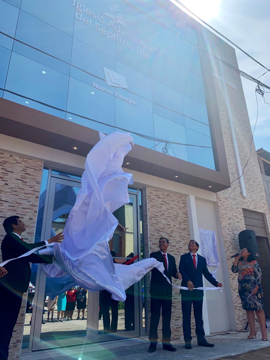 YengElida's tweet photo. #ImagenCorporativaUPN
Con mucha emoción se llevó a cabo la Ceremonia de Inauguración del Templo Roma, en el marco del #ConcilioMPN https://t.co/bCqGPhg4o6