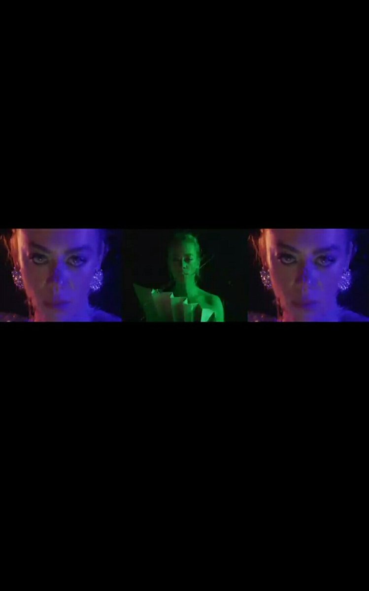 minosetli's tweet photo. Yılın kadın oyuncusu Demet Evgar 💫 #ESAXSignalWhiteNow https://t.co/taoV8ZZLKQ