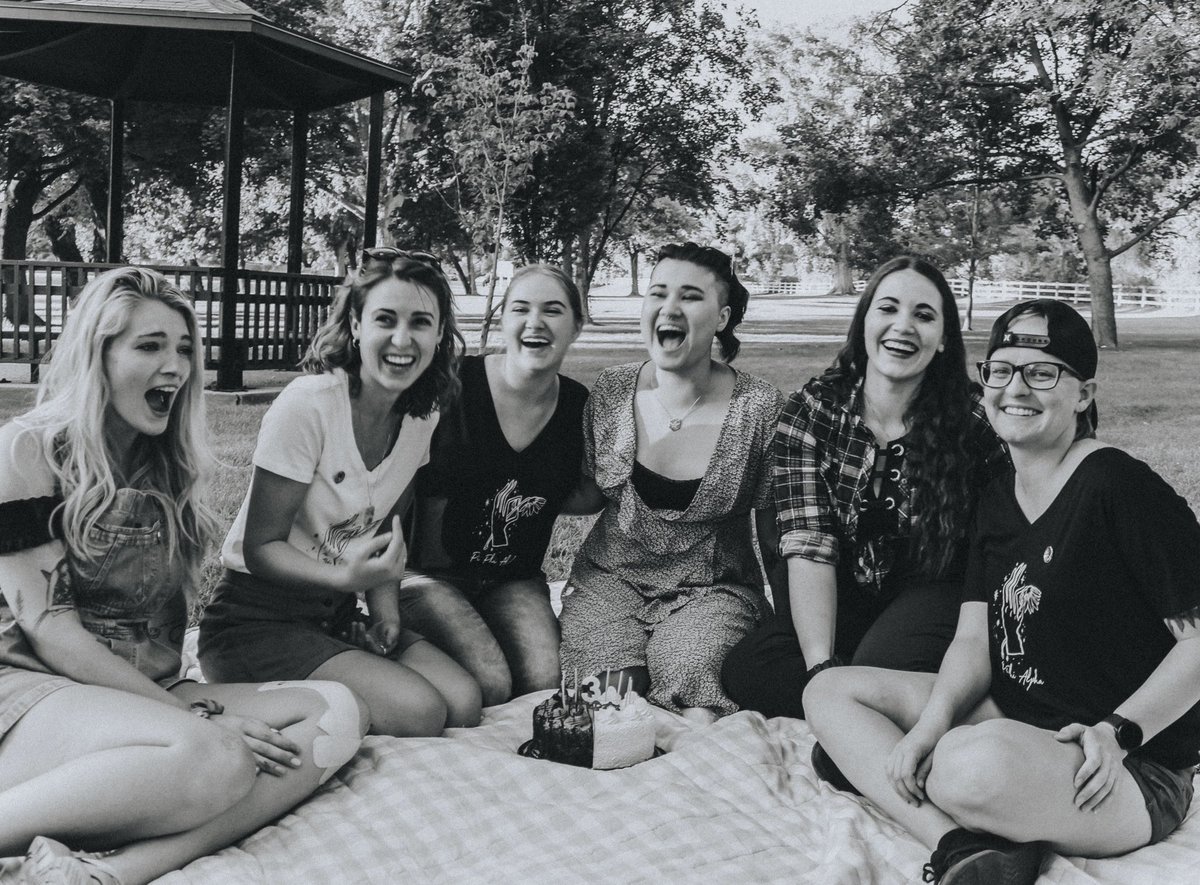 PiPhiAlpha1's tweet photo. Hey @TheThetas we would like to challenge you to do good for our community and let us kick your butt at the same time, how about a charity can food drive. For goods and glory. https://t.co/H3POrnpKM3