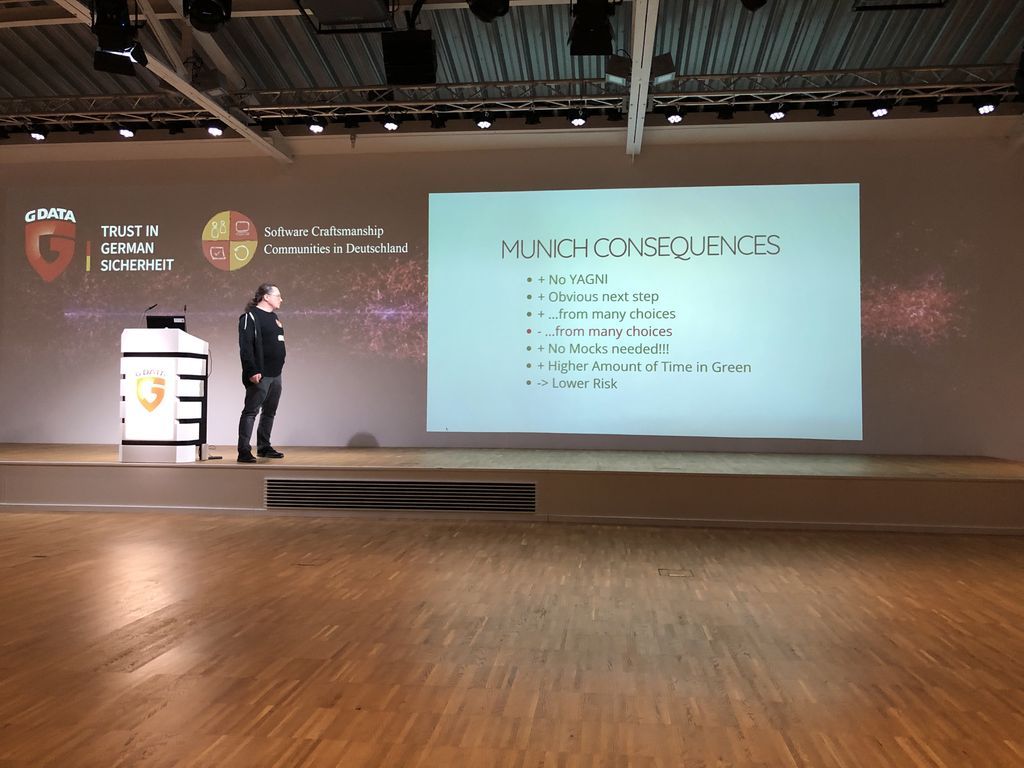 I knew London and Chicago schools of TDD, but Munich school? I do remember <a href="/davidvoelkel/">David Völkel</a> talking about Fake it Outside-In TDD though 🤔
Nice intro and workshop by <a href="/marcoemrich/">Marco Emrich</a> and really helpful side-by-side comparison!
🙏 <a href="/GDATA/">G DATA Global</a> and <a href="/swk_ruhr/">Softwerkskammer.ruhr</a> for hosting