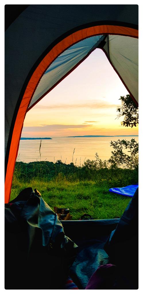 AnitaKomukama's tweet photo. I wanna go back.....
#Zzitwe #CampingLife #CampMaster
@MtSlayersUg https://t.co/LrKDc4CTke