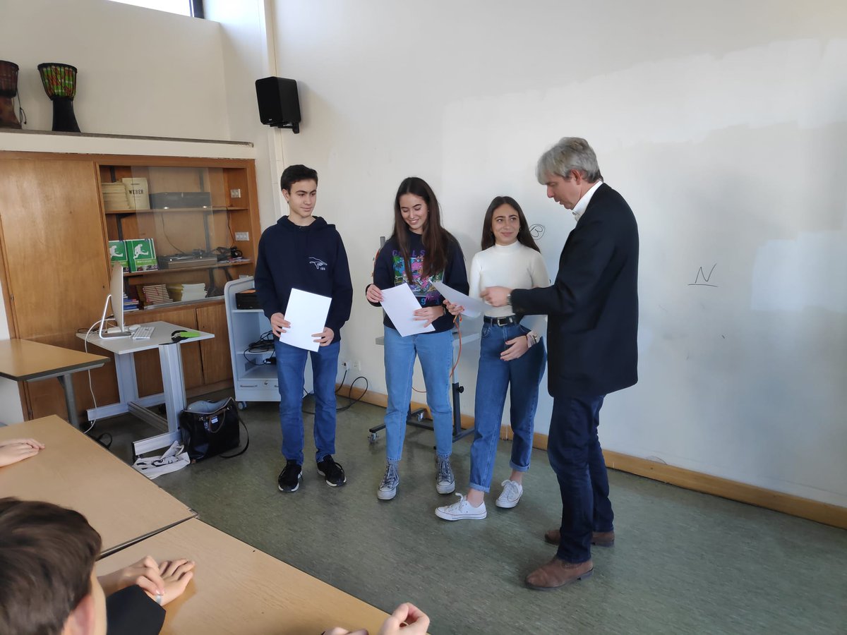 IESHnosMachado's tweet photo. Finaliza la movilidad de larga duración de nuestros estudiantes de 4 de ESO. Sin duda, una experiencia inolvidable @sepiegob @ComeToKnowMe https://t.co/gzztfbh9y1