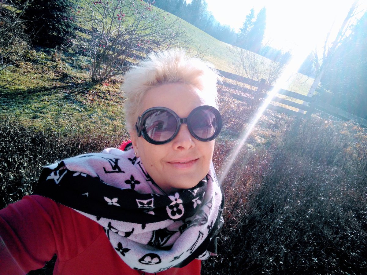 DubaiMatchmaker's tweet photo. A fairy morning #arosakitzbuehel #kitzbuehel #tyrol 🇦🇹 #dubaimatchmaker #angelikalancsak https://t.co/xxdn0lDF5V