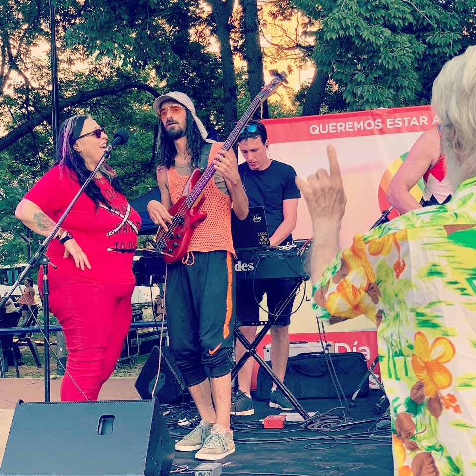 Gracias a todos por acercarse el finde a #PqueLasHeras a nuestra fecha debut!
Especiales gracias a <a href="/gustavopecoraro/">Gustavo Pecoraro 🇪🇸🏳️‍🌈🇦🇷 #LaPeco 💚🔻</a> <a href="/ELVAHIDO/">El Vahído💚</a> <a href="/VivianaScaliza/">Viviana Scaliza</a> 💜