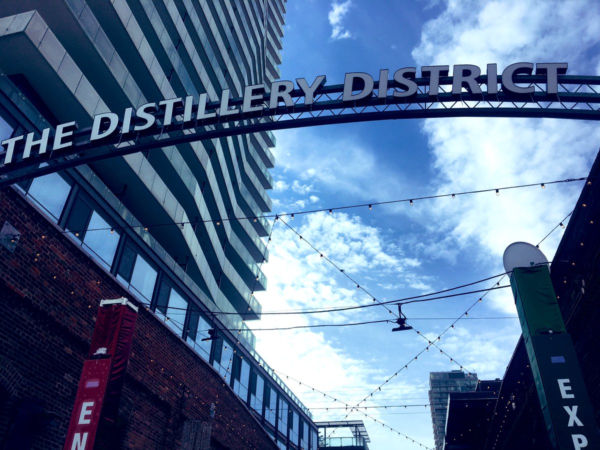 BShasana's tweet photo. Stop by the #TOXmasMarket at the #DistilleryDistrict for some festive fun! https://t.co/5k3DJZUffo