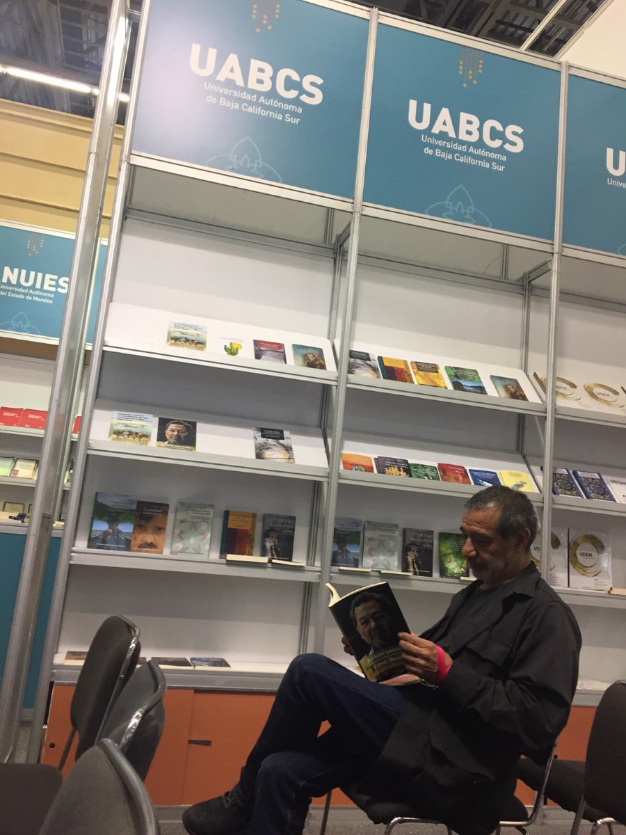 UABCSoficial's tweet photo. Como cada año, la #UABCS está presente en la #FILGuadalajara. Actualmente se ubica en el stand J20, área nacional. En este marco, un representante de la institución participó en la asamblea de la #RedAltexto, organismo conformado por 50 #IES nacionales. https://t.co/CiHO4jkGeB