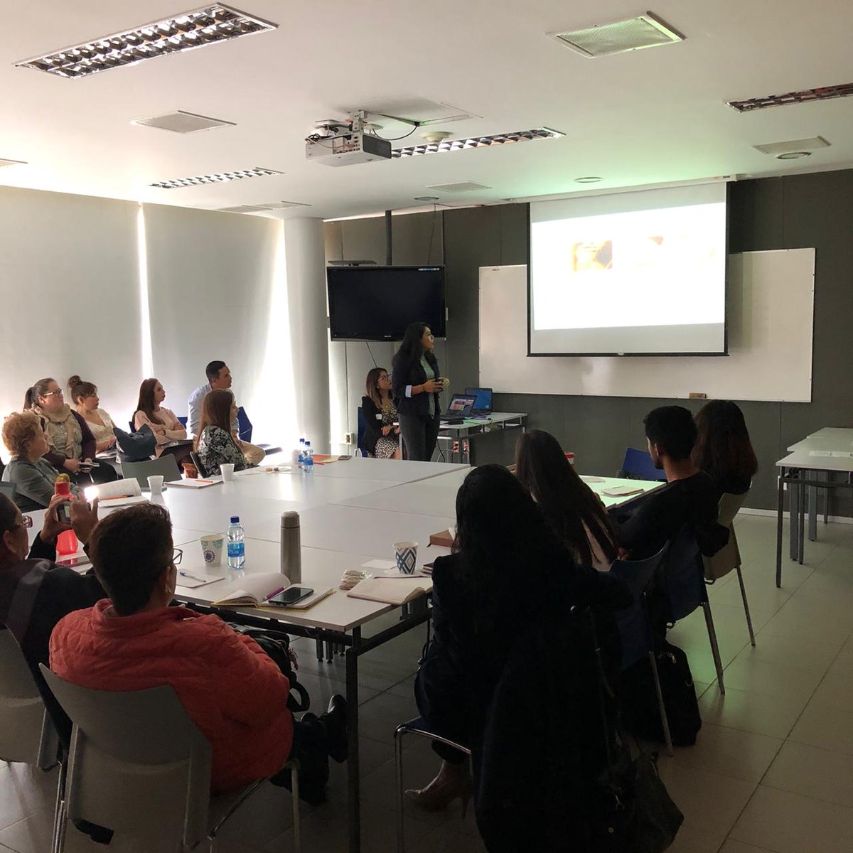 SipinnaMich's tweet photo. Este día se llevo a cabo el FORO ESTATAL INTERDISCIPLINARIO SOBRE INFANCIAS Y ADOLESCENCIAS EN MICHOACÁN,
Con el objetivo de dar énfasis en la necesidad de considerar a la infancia y adolescencia como sujetos de derecho.
#MichoacánSeEscucha #NNA #SIPINNA #30CDN https://t.co/LA8ZkP6kU3