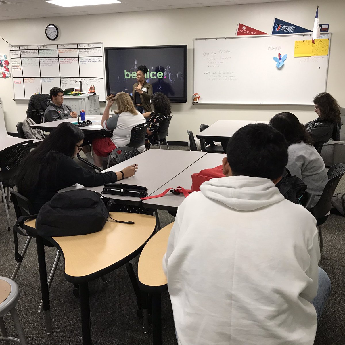 AvidScths's tweet photo. Thank you @SafeSchoolsOrg for presenting in mental health #itsok #toaskforhelp #growingtogether https://t.co/HEwESApQ2C