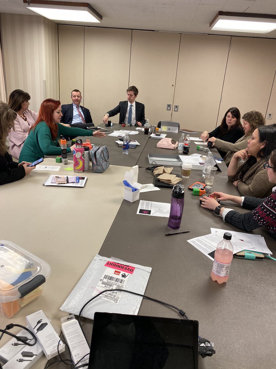 Talking about open-ended exploration in #NGSS using #Cubelets from <a href="/ModRoboticsEdu/">Modular Robotics EDU</a> <a href="/ArchNY_Schools/">NY Catholic Schools</a>