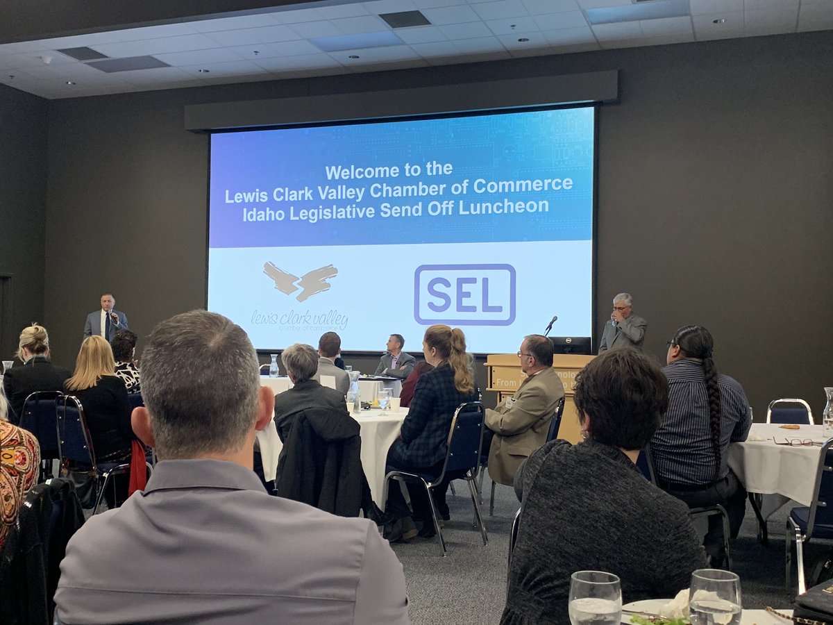 PeteIsakson's tweet photo. At Lewis Clark Valley Chamber of a Commerce Luncheon at @SEL_News in Lewiston. Fun to catch up with old friends and hear from local Legislative Leaders. Thanks for the invite @AdvantageAdver ! https://t.co/Oq54eDY4oG