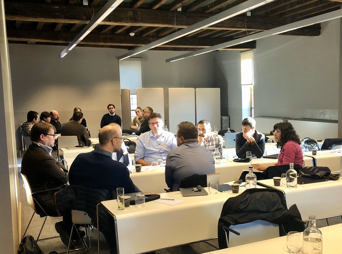 MissionLucidity's tweet photo. Today’s last session: Prof. Matt Jones (Bristol) on how slow waves &amp; other brain signals during sleep reflect #cognition, and Dr. Nick Van Helleputte (@imec_int) on the latest results from invisible sensors for sleep #apnea. Big thanks to all participants of our #sleepworkshop! https://t.co/4PzZuxWmEc