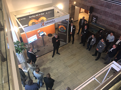 catworkx's tweet photo. Der @itSMF_DE Jahreskongress in Bad Neuenahr ist in vollem Gange: @wtank begeistert die Zuhörer am catworkx-Stand mit Themen rund um #ITSM. #Atlassian https://t.co/PZxtWIoAtT